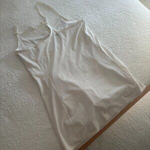 Aritzia White TnaMOVE™ Spin Dress Size M